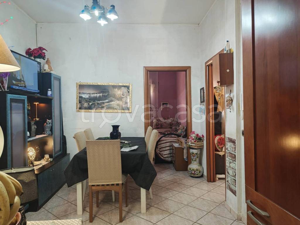 appartamento in vendita a Napoli in zona Zona Industriale-Ferrovia