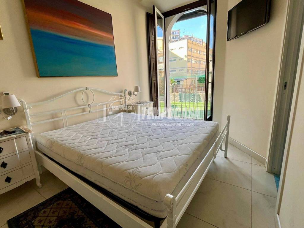 appartamento in vendita a Napoli in zona Arenella