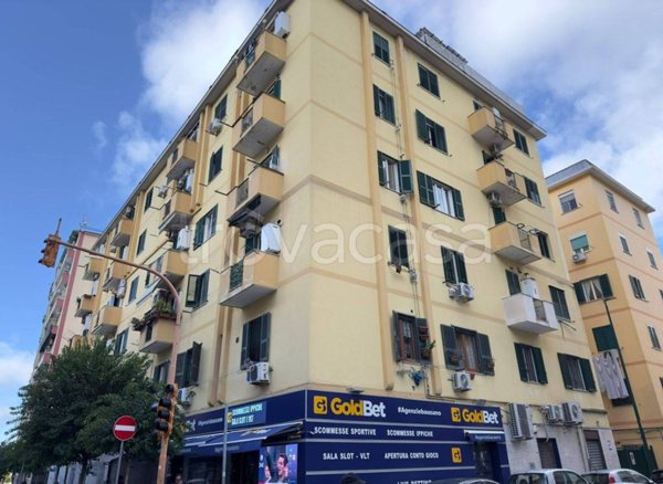 appartamento in vendita a Napoli in zona Fuorigrotta