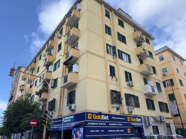 appartamento in vendita a Napoli in zona Fuorigrotta