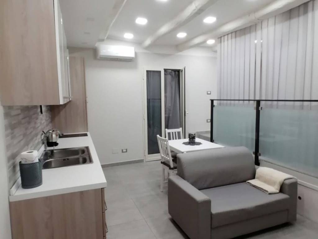 appartamento in vendita a Napoli in zona Montecalvario