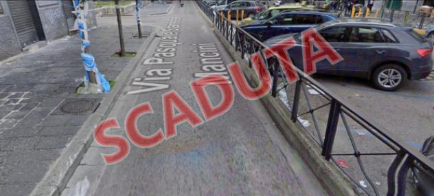 locale commerciale in vendita a Napoli in zona Pendino / San Giuseppe