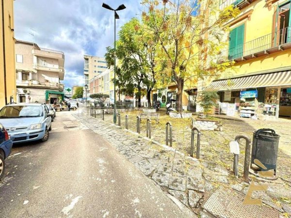 appartamento in vendita a Napoli in zona Miano