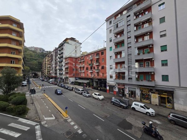 appartamento in vendita a Napoli in zona Fuorigrotta