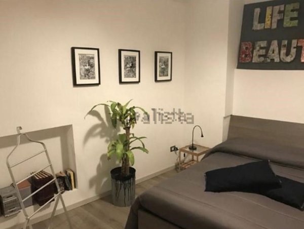 appartamento in vendita a Napoli in zona San Ferdinando