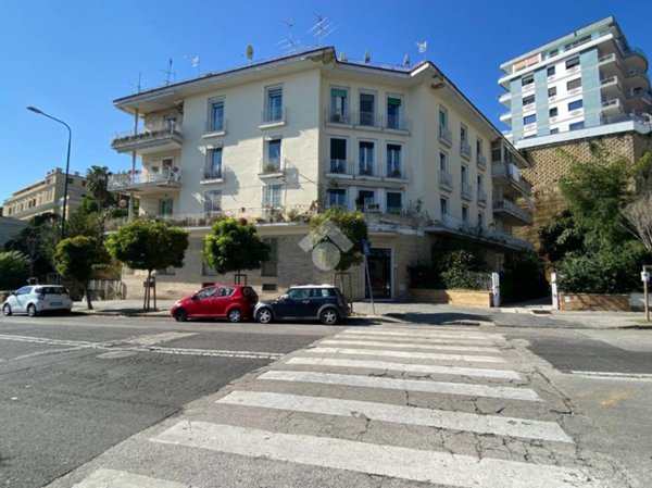 appartamento in vendita a Napoli in zona Posillipo