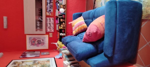 appartamento in vendita a Napoli in zona Chiaia