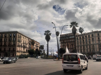 negozio in vendita a Napoli in zona Chiaia