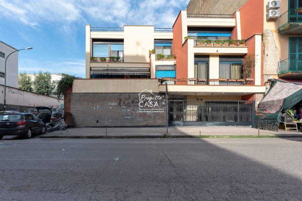 appartamento in vendita a Napoli in zona Ponticelli
