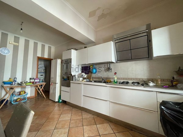 appartamento in vendita a Napoli in zona Pendino / San Giuseppe