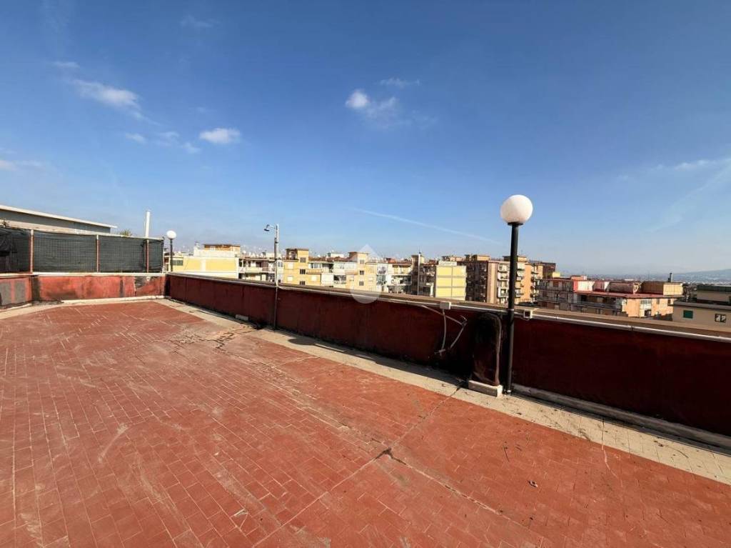 appartamento in vendita a Napoli in zona Secondigliano