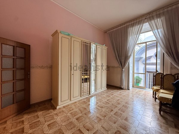 appartamento in vendita a Napoli in zona San Lorenzo