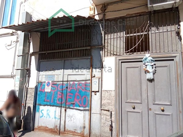 casa indipendente in vendita a Napoli in zona Vicaria