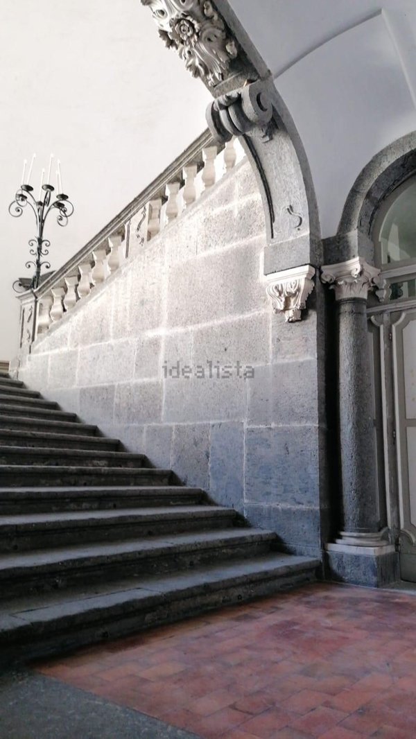 appartamento in vendita a Napoli in zona San Ferdinando