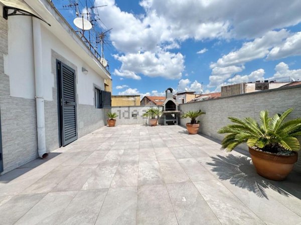 appartamento in vendita a Napoli in zona Pendino / San Giuseppe