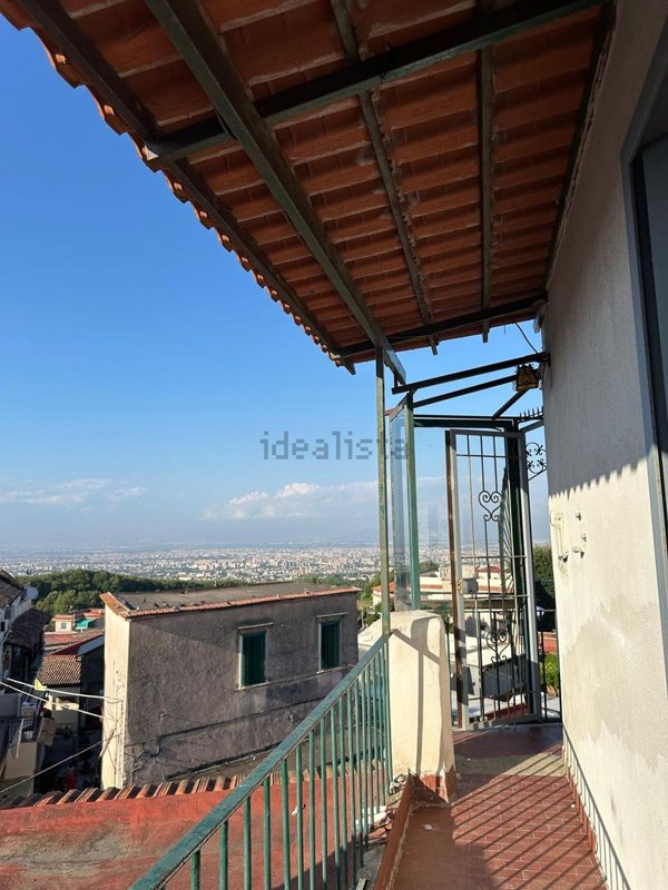 appartamento in vendita a Napoli in zona Camaldoli