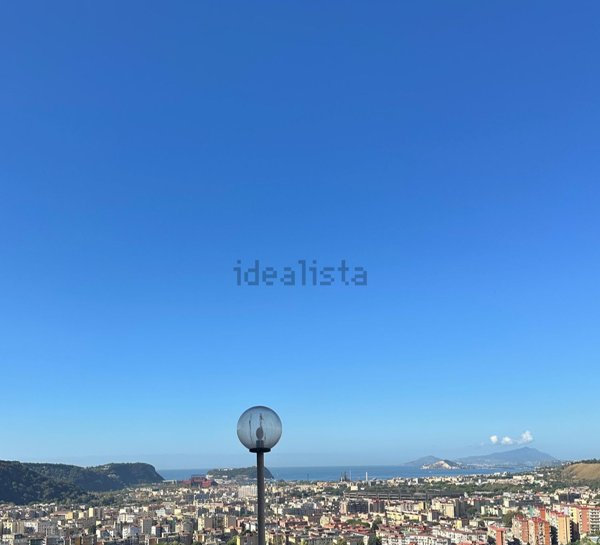 appartamento in vendita a Napoli in zona Fuorigrotta