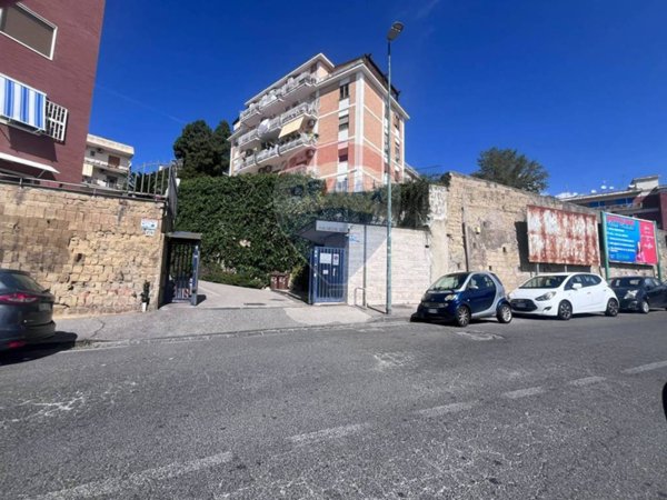 appartamento in vendita a Napoli in zona Posillipo