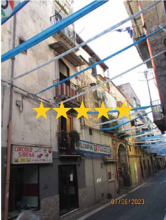 appartamento in vendita a Napoli in zona Barra