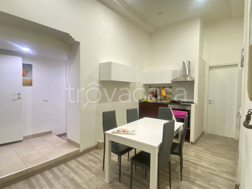 appartamento in vendita a Napoli in zona Pendino / San Giuseppe