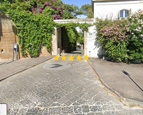 appartamento in vendita a Napoli in zona Posillipo