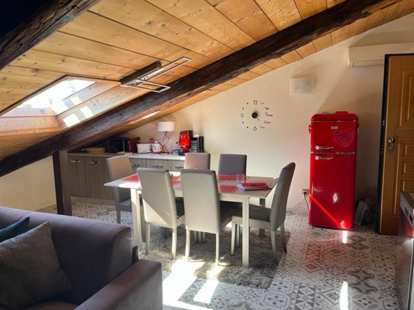 appartamento in vendita a Napoli in zona Pendino / San Giuseppe