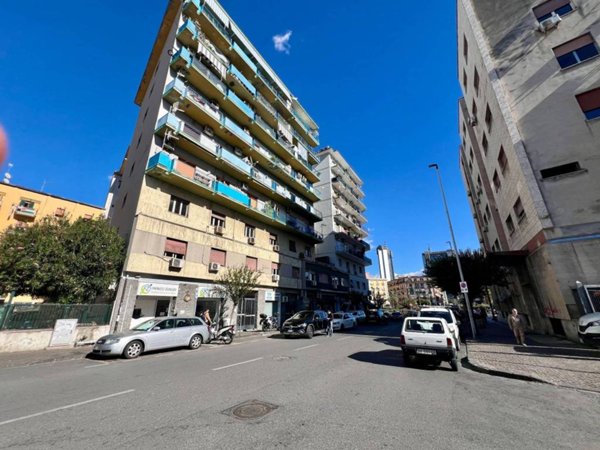 appartamento in vendita a Napoli in zona Poggioreale