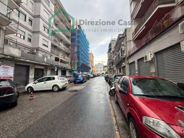 negozio in vendita a Napoli in zona Vicaria