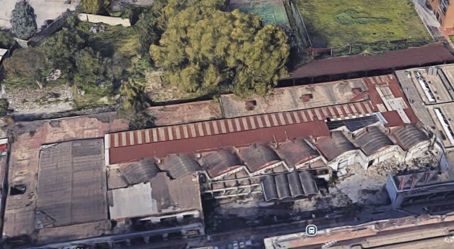 negozio in vendita a Napoli in zona Fuorigrotta