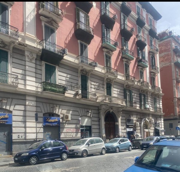 appartamento in vendita a Napoli in zona San Lorenzo