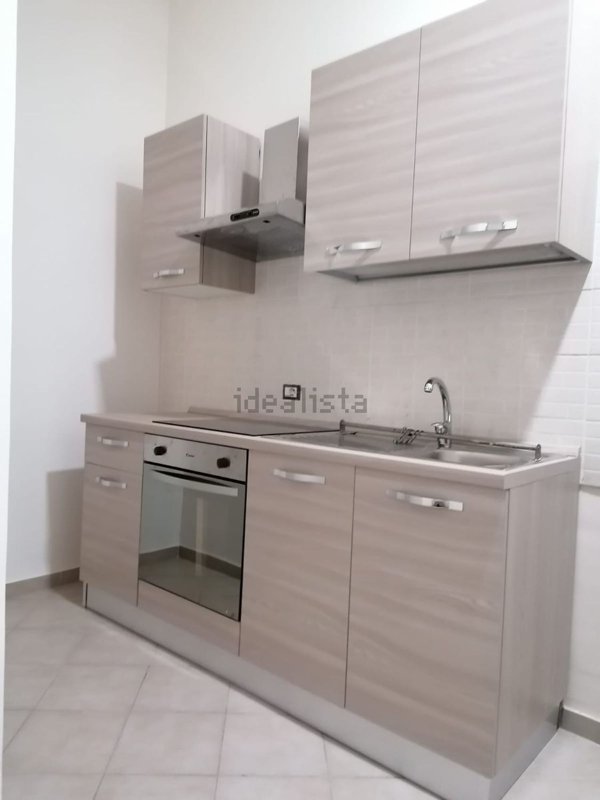 appartamento in vendita a Napoli in zona San Carlo all'Arena