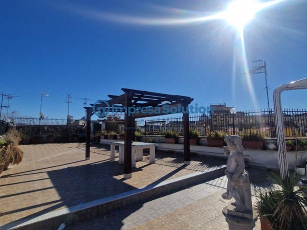 appartamento in vendita a Napoli in zona Vicaria