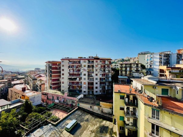 appartamento in vendita a Napoli