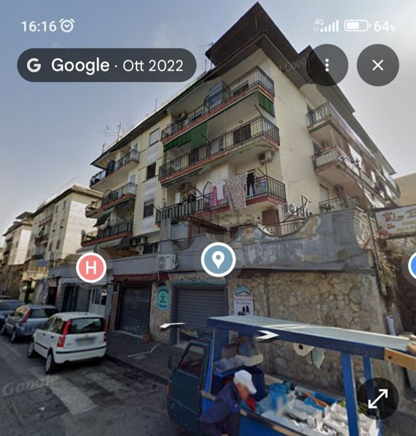 locale commerciale in vendita a Napoli in zona Miano