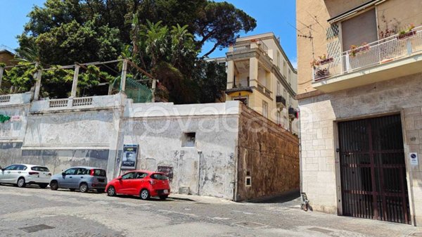appartamento in vendita a Napoli in zona Posillipo