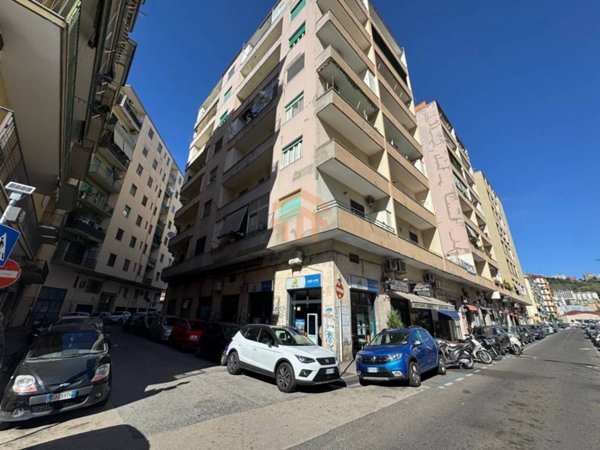 appartamento in vendita a Napoli in zona Fuorigrotta