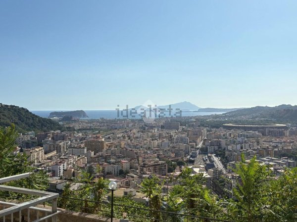 appartamento in vendita a Napoli in zona Posillipo