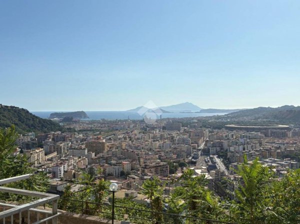 appartamento in vendita a Napoli in zona Posillipo