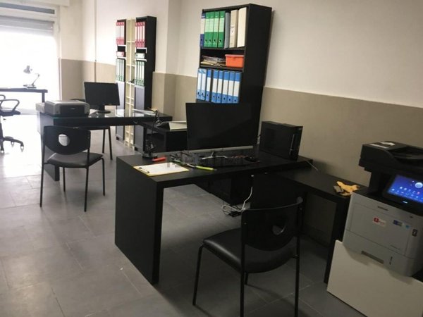 ufficio in vendita a Napoli in zona San Giovanni a Teduccio