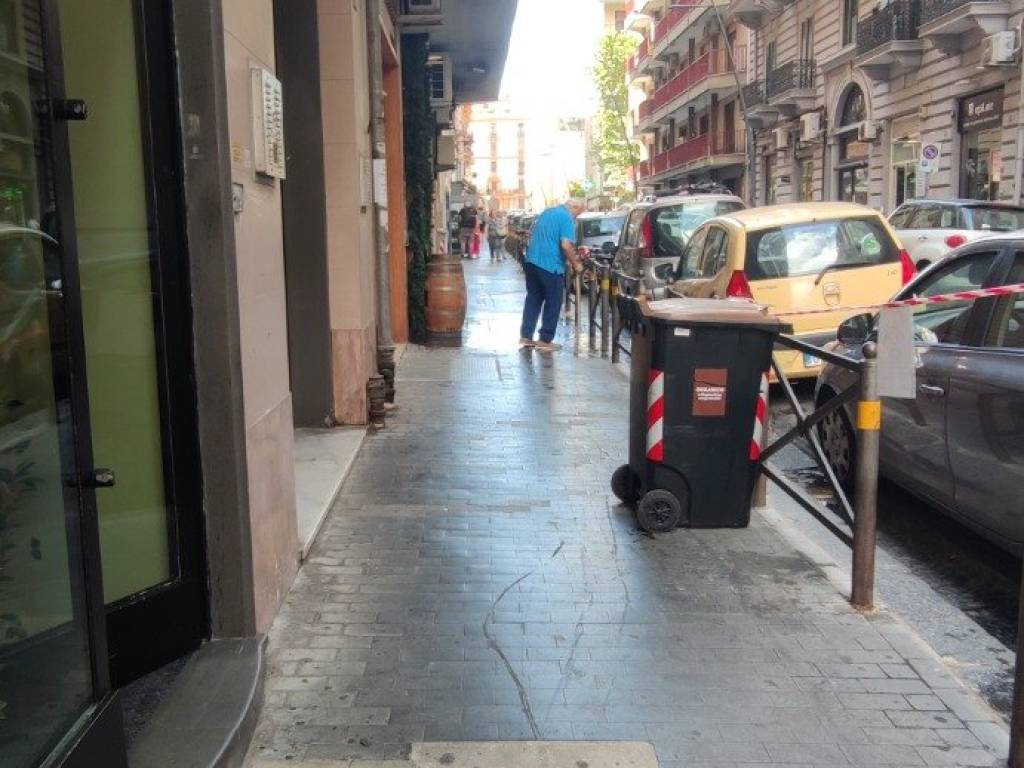 negozio in vendita a Napoli in zona Vomero