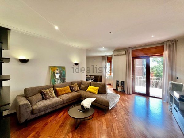 appartamento in vendita a Napoli in zona Posillipo