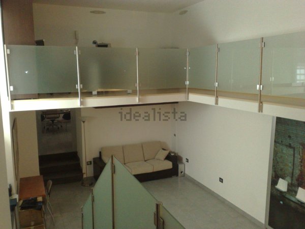 locale commerciale in vendita a Napoli in zona Arenella