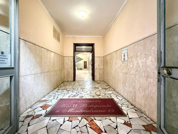 appartamento in vendita a Napoli in zona Montecalvario