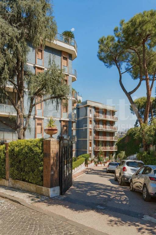 appartamento in vendita a Napoli in zona Montecalvario