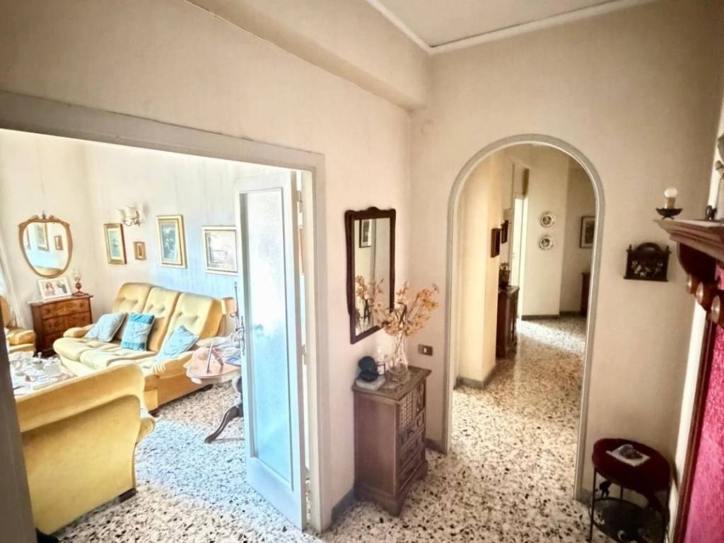 appartamento in vendita a Napoli in zona Arenella