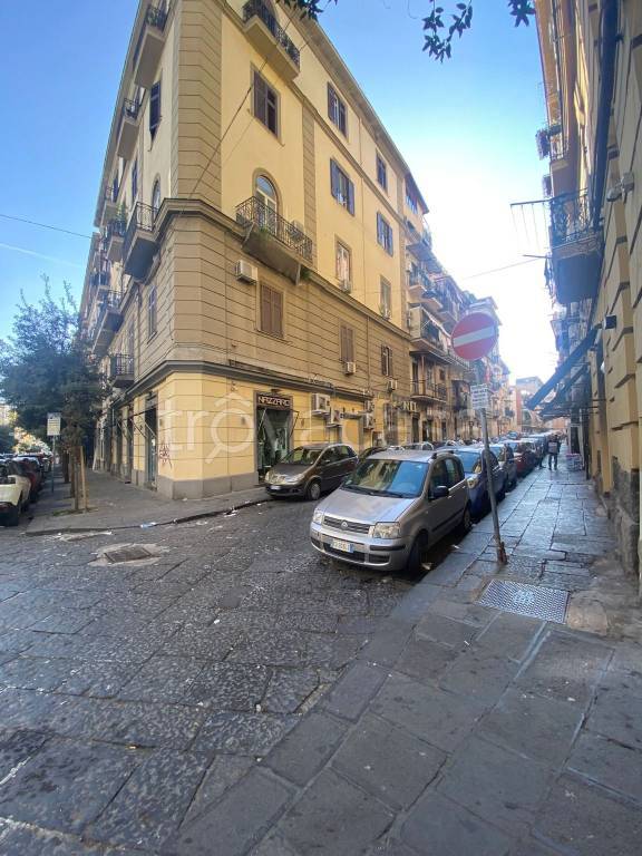 appartamento in vendita a Napoli in zona Pendino / San Giuseppe