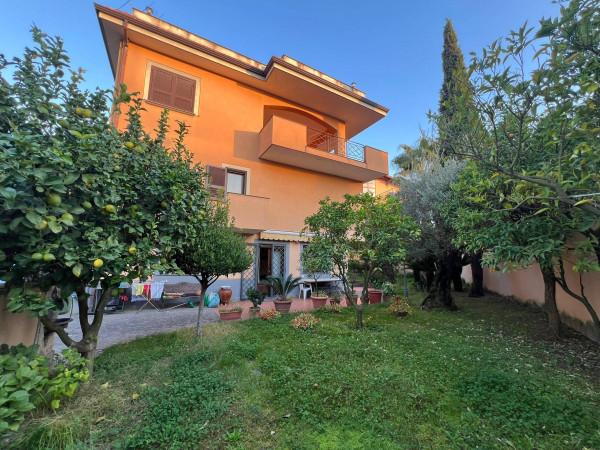 casa indipendente in vendita a Napoli in zona Chiaiano