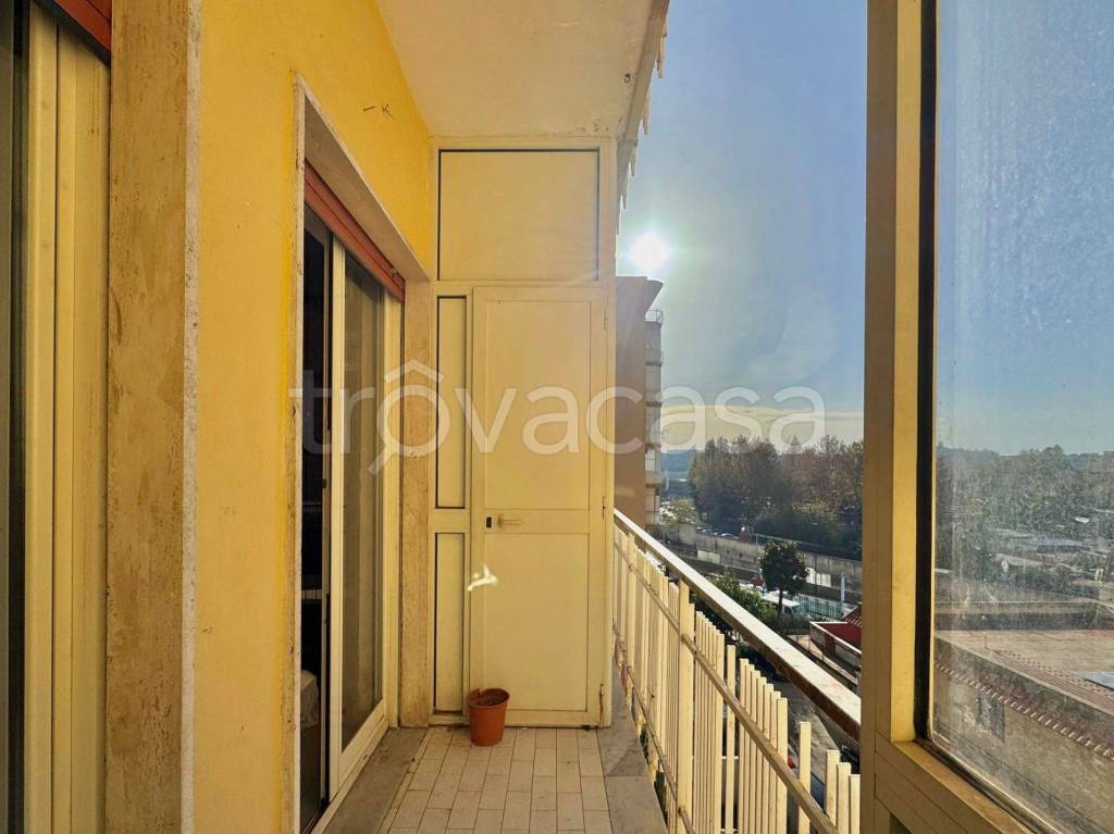 appartamento in vendita a Napoli in zona Pianura