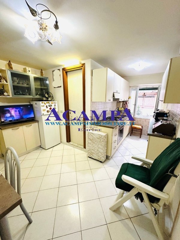 appartamento in vendita a Napoli in zona Secondigliano