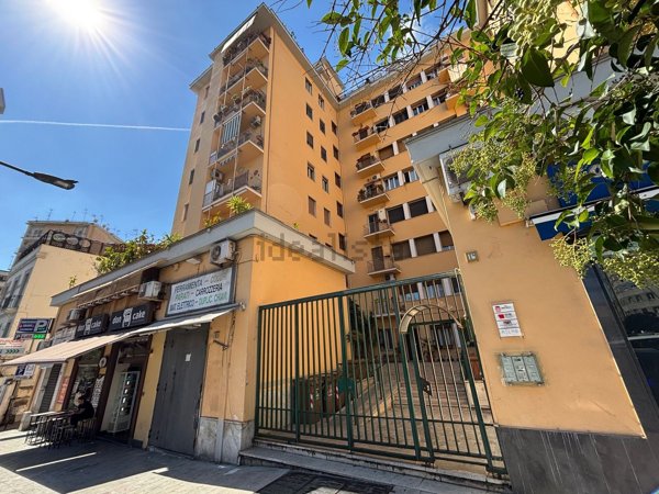 appartamento in vendita a Napoli in zona Arenella